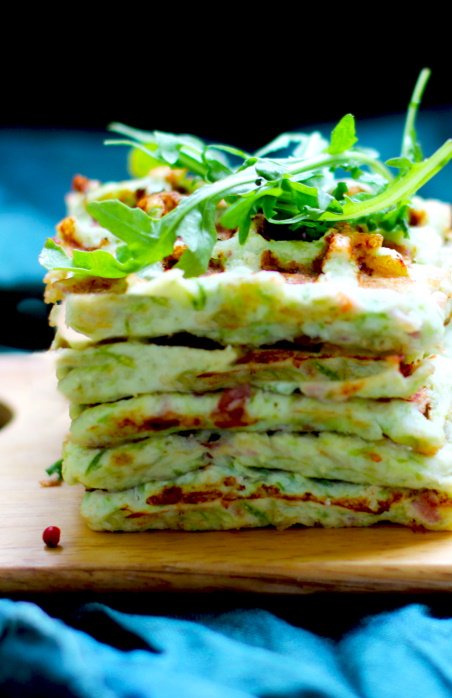 Кабачковые вафли с сыром